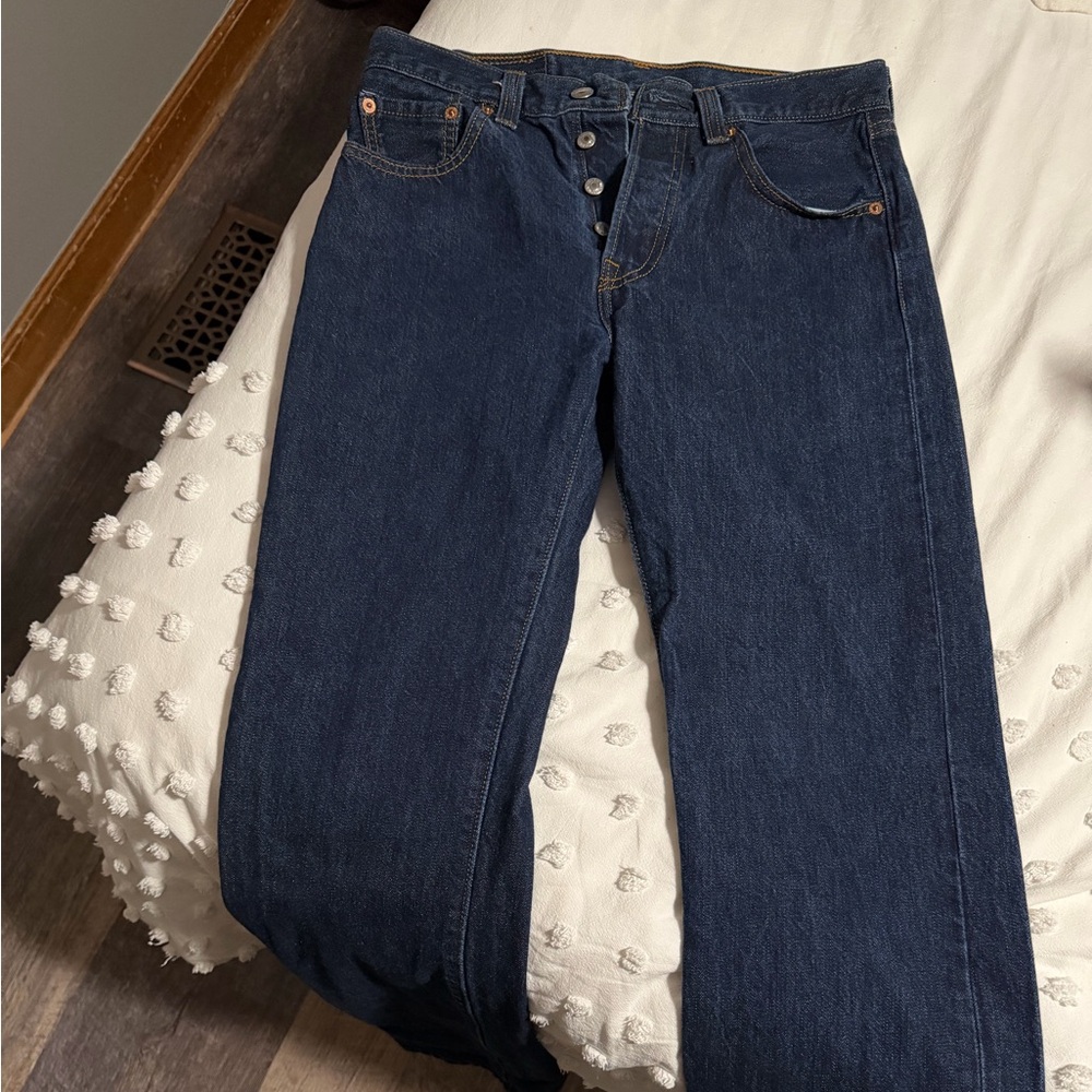 dark wash vintage Levi 501 jeans